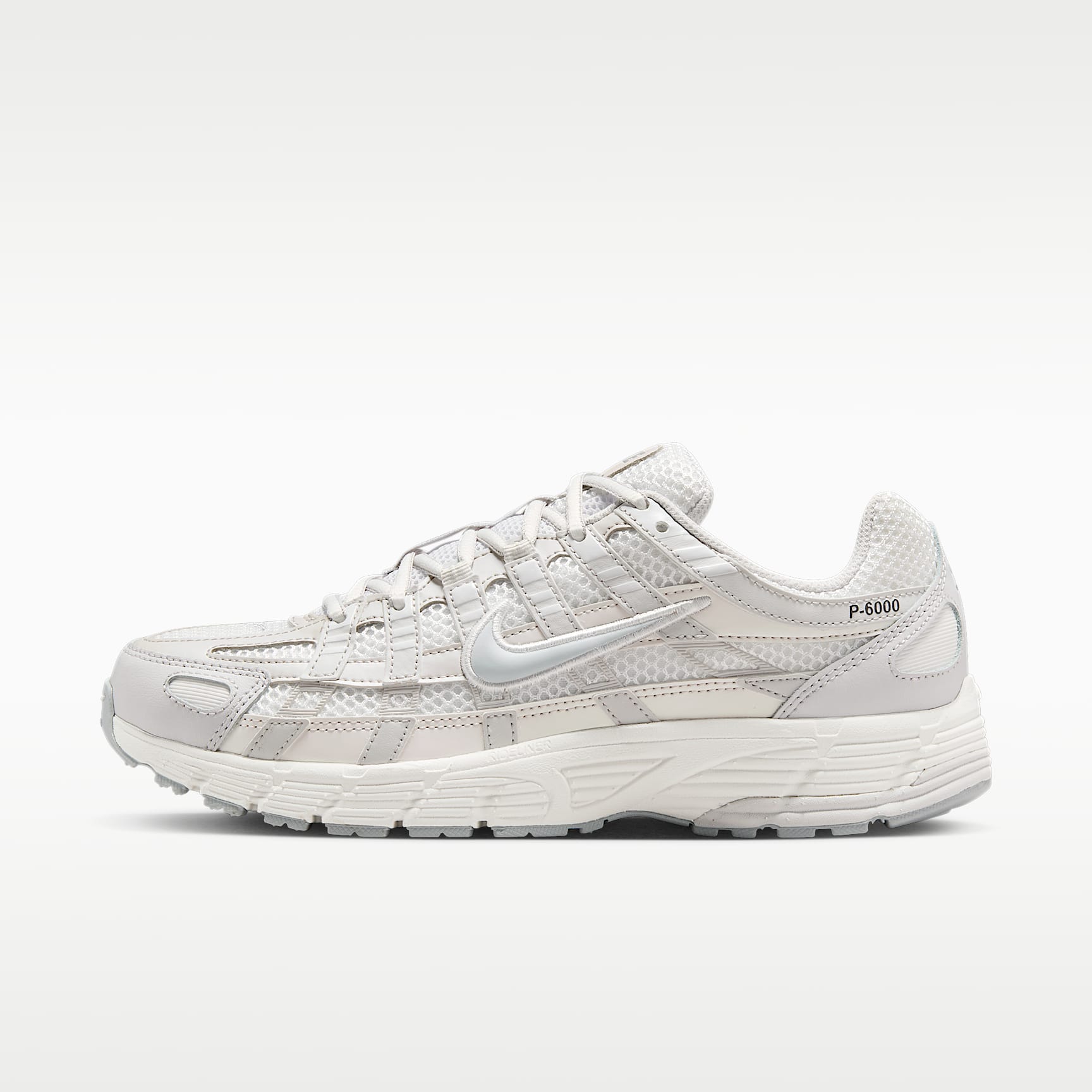 未使用❗W ナイキ Pー6000 SE 23cm Nike P-6000 SE Women's Shoes with Reflective Accents. Nike.com
